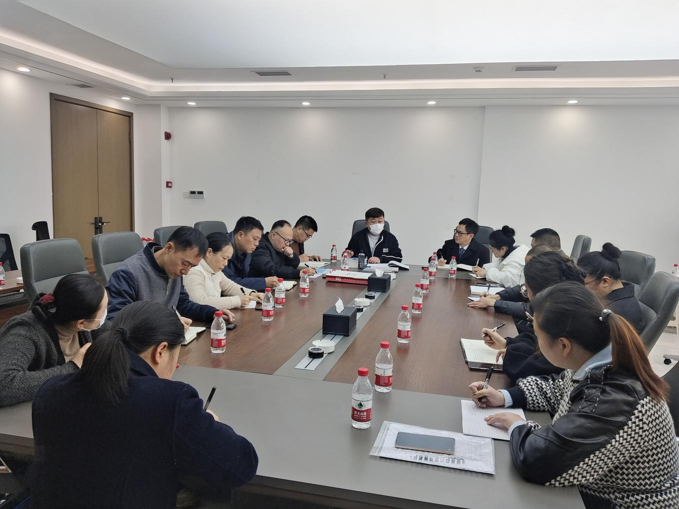 傳遞工會(huì)關(guān)懷 點(diǎn)亮職工學(xué)子未來丨匯東股份公司工會(huì)組織高考志愿填報(bào)指導(dǎo)交流會(huì)