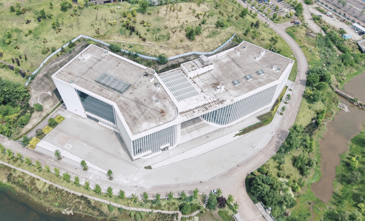 川南咨詢丨匠心筑就育人新地標(biāo)——四川衛(wèi)康院圖書館項(xiàng)目順利竣工驗(yàn)收